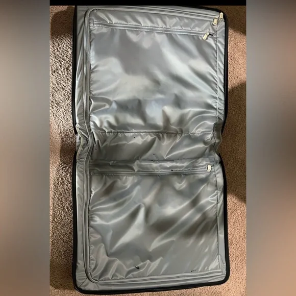 BRIGGS & RILEY BASELINE ROLLING GARMENT BAG - Picture 6 of 10